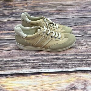 Women’s Ecco Mobile II size 42 (or 11)